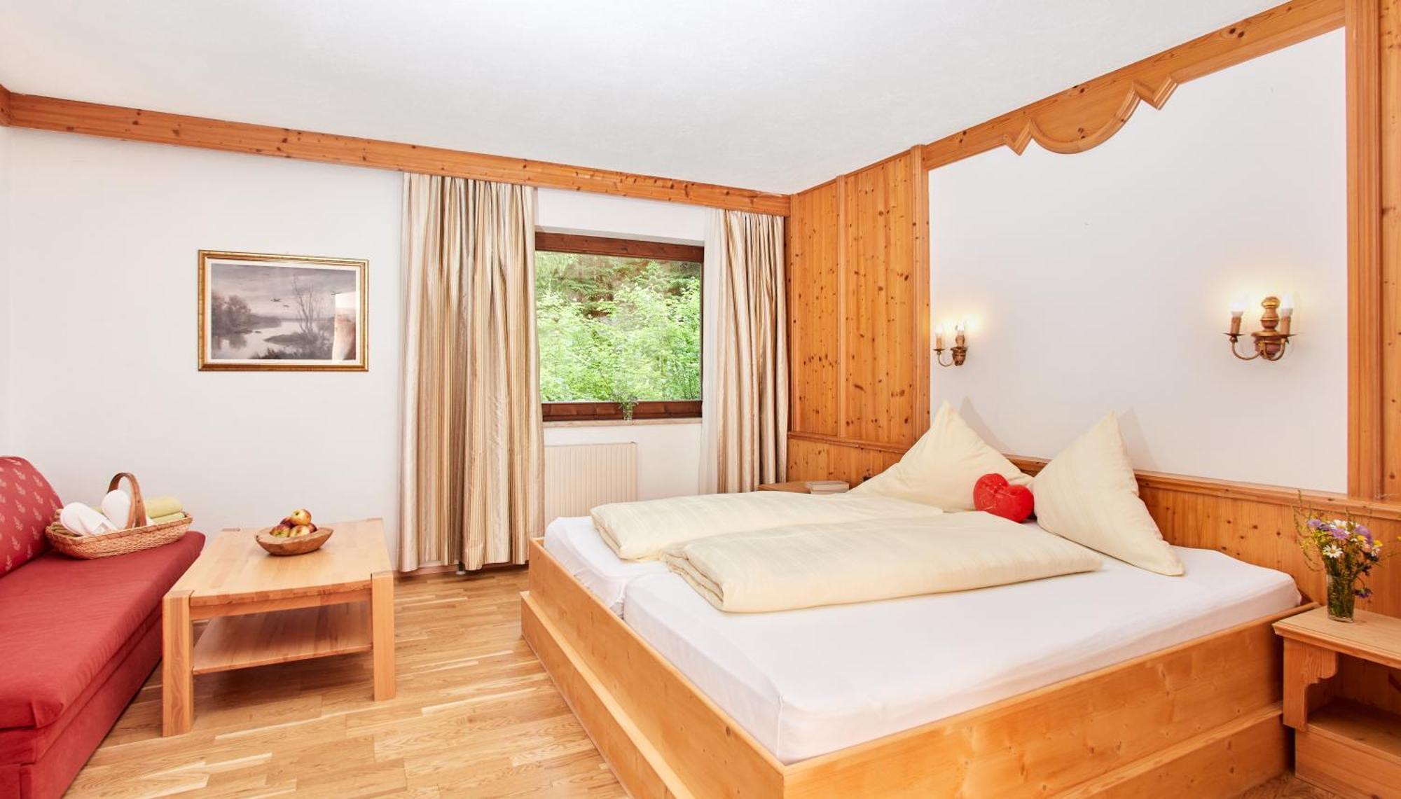 Hotel Hubertushof - Ihr Hotel Mit Herz 로이타쉬 객실 사진